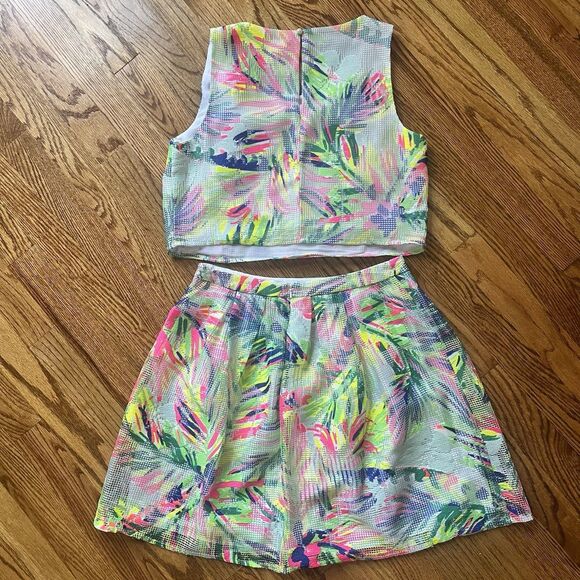 Lilly Pulitzer Hilah Matching Set Skirt and Crop Top Island Time Size 2 Tropical - Picture 12 of 15